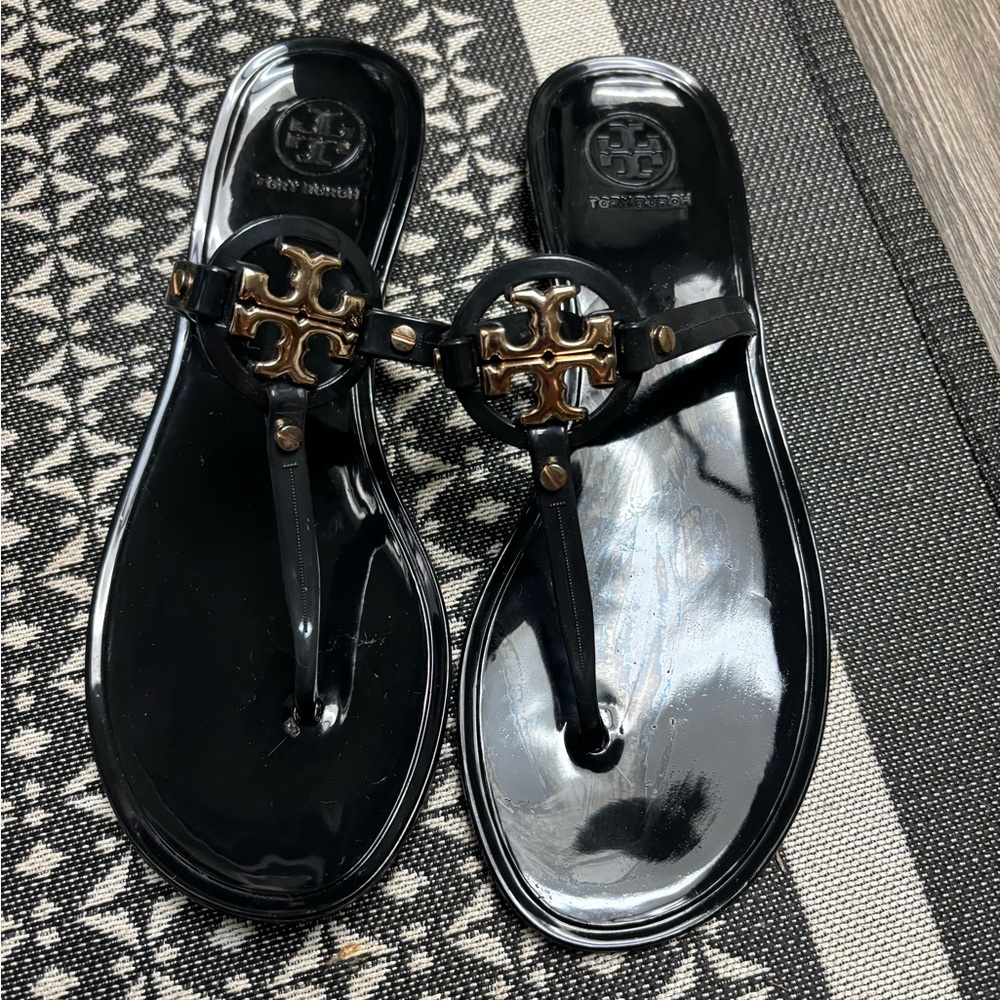 Tory Burch Black Glossy Sandals with Gold Accent